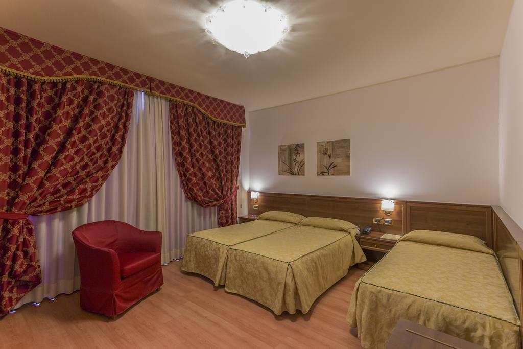 Hotel Doge Vicenza Quarto foto